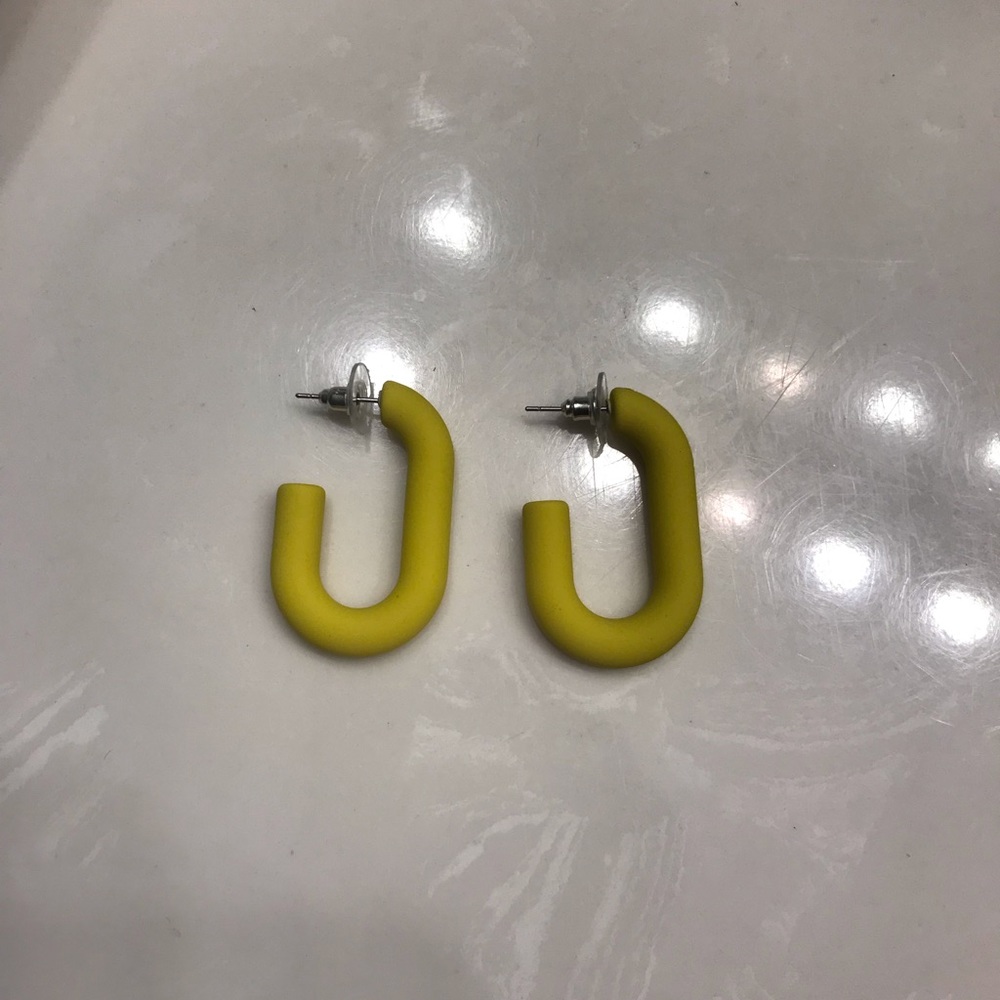 Sassy Jones Yellow Zaria Earrings